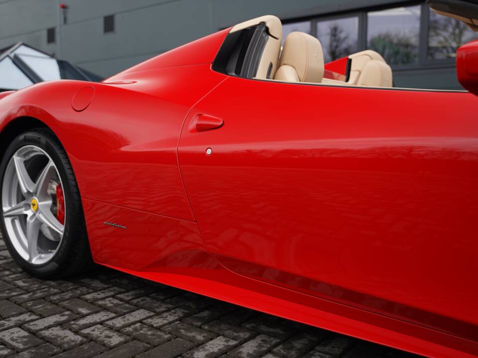 Bild 49/50 von Ferrari 458 Spider (2013)