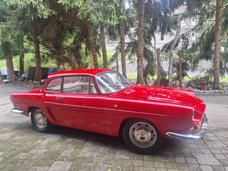 Image 6/8 of Renault Caravelle S (1963)