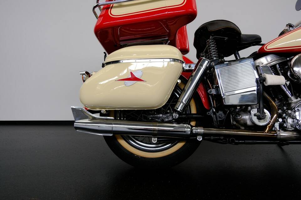 Image 12/75 of Harley-Davidson FL Panhead (1965)