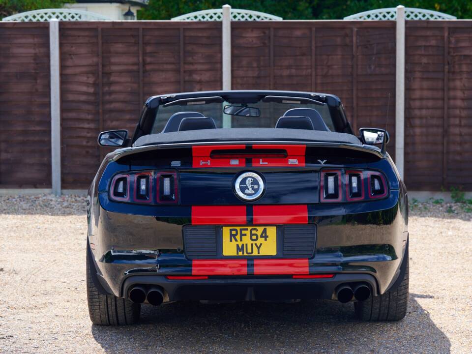 Immagine 35/49 di Ford Mustang Shelby GT 500 Super Snake (2014)