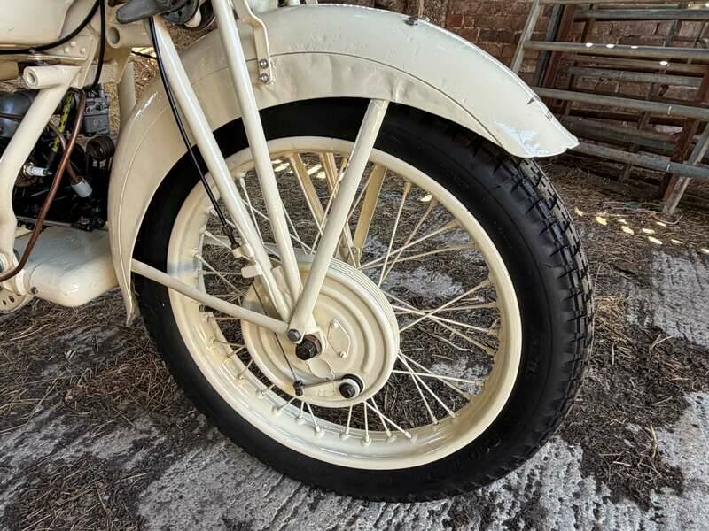 Image 28/40 of Moto Guzzi Alce (1945)