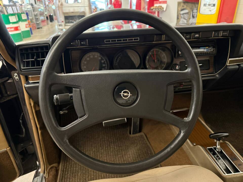 Immagine 9/19 di Opel Diplomat V8 5,4 (1976)