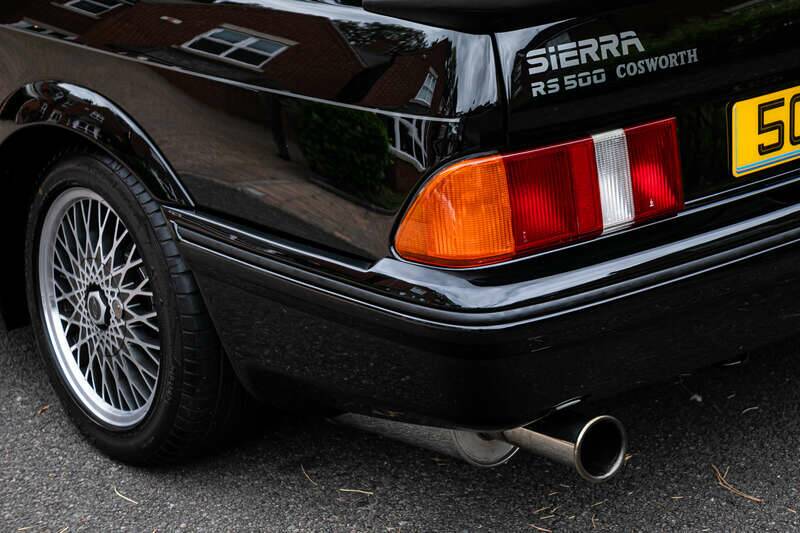 Image 32/50 of Ford Sierra RS Cosworth (1987)