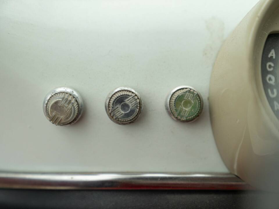 Bild 40/50 von FIAT 750 (1963)