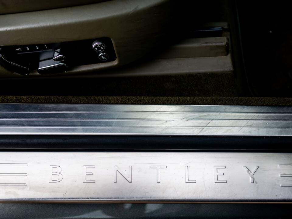 Image 31/50 de Bentley Continental GT (2004)