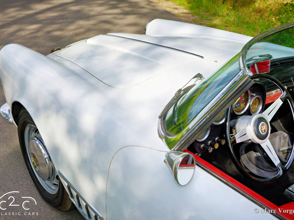 Image 26/55 de Alfa Romeo 2000 Spider (1959)