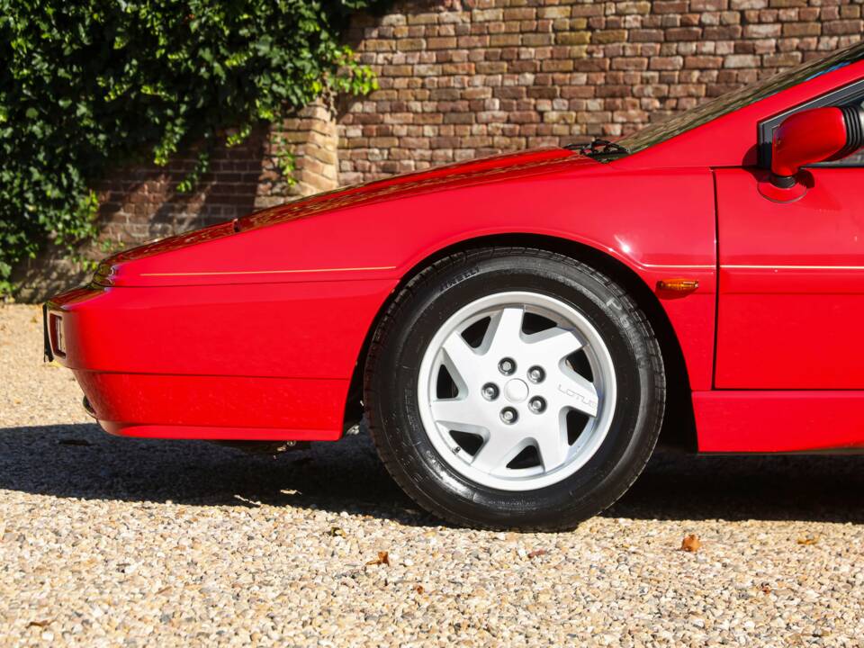 Image 21/50 of Lotus Esprit SE (1992)