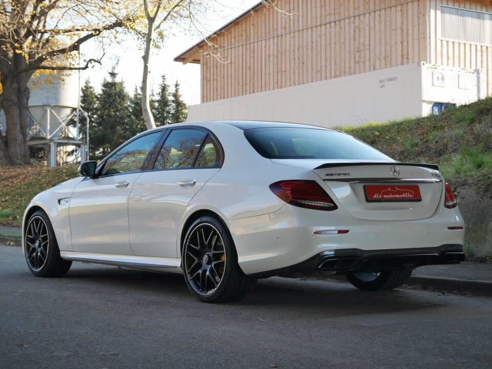 Image 3/33 of Mercedes-Benz AMG E 63 S 4MATIC+ (2019)