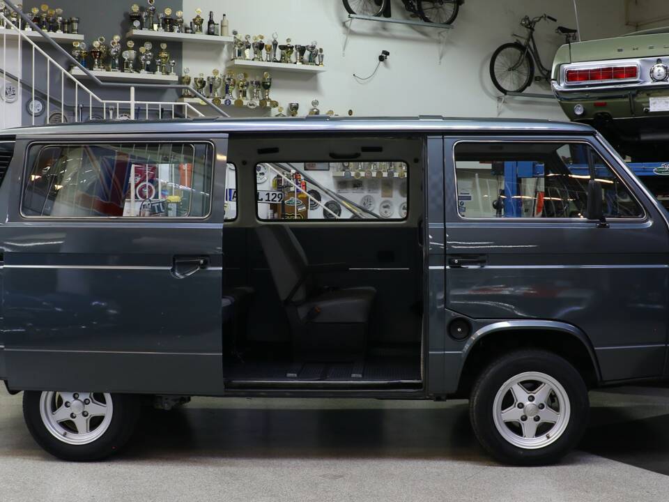 Bild 36/50 von Volkswagen T3 Caravelle GL 1.9 (1987)