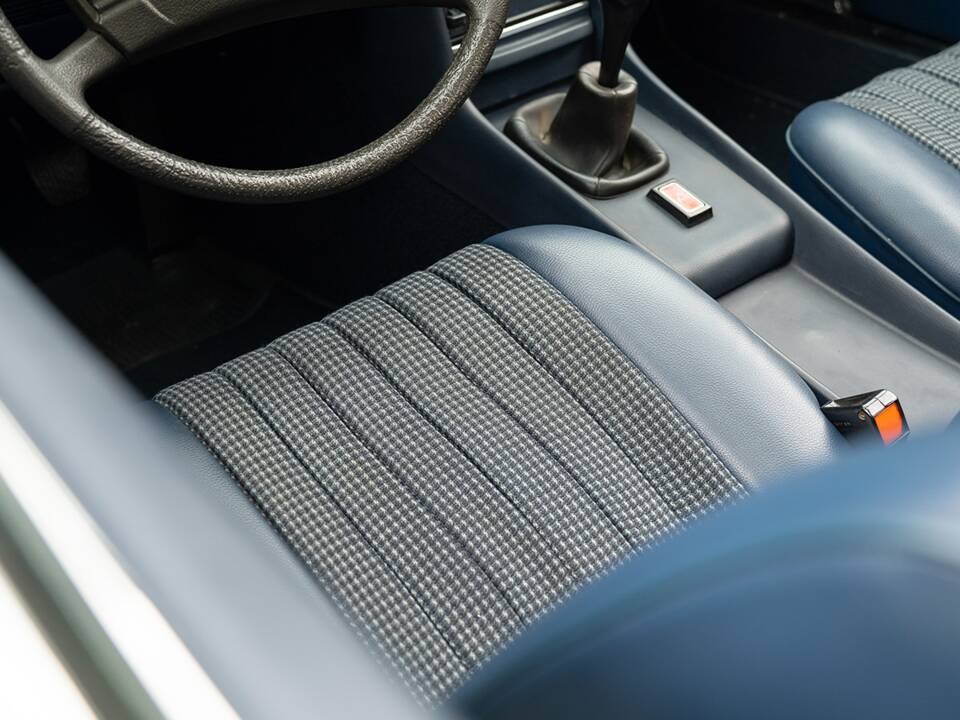 Imagen 44/86 de Mercedes-Benz 280 SL (1977)