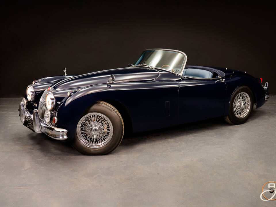 Immagine 1/18 di Jaguar XK 150 OTS (1958)