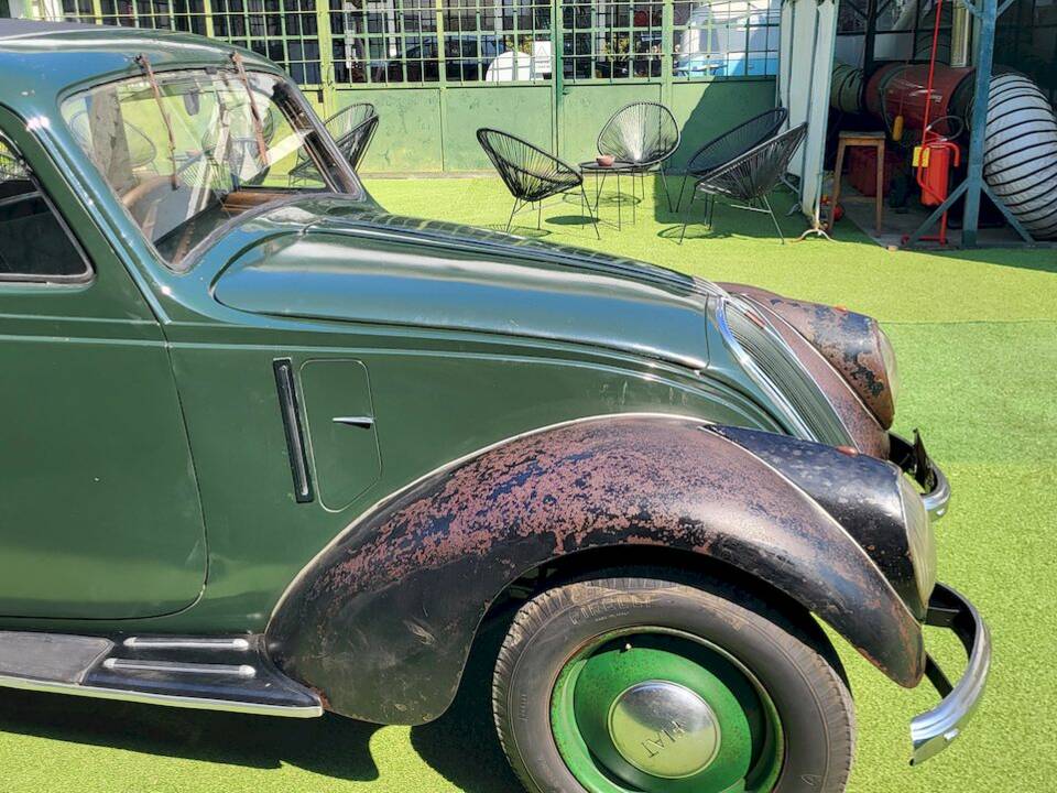 Image 22/75 of FIAT 1500 (1937)