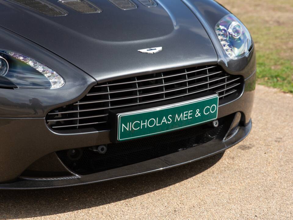 Bild 20/79 von Aston Martin V12 Vantage (2011)