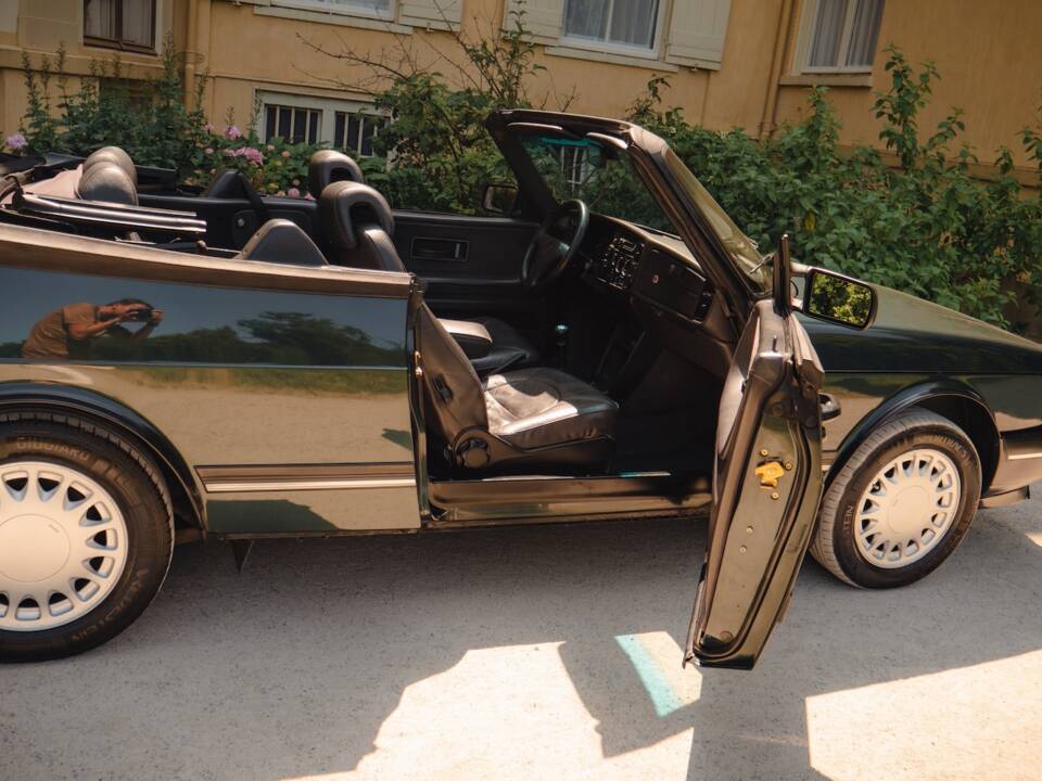 Bild 29/45 von Saab 900 S (1992)