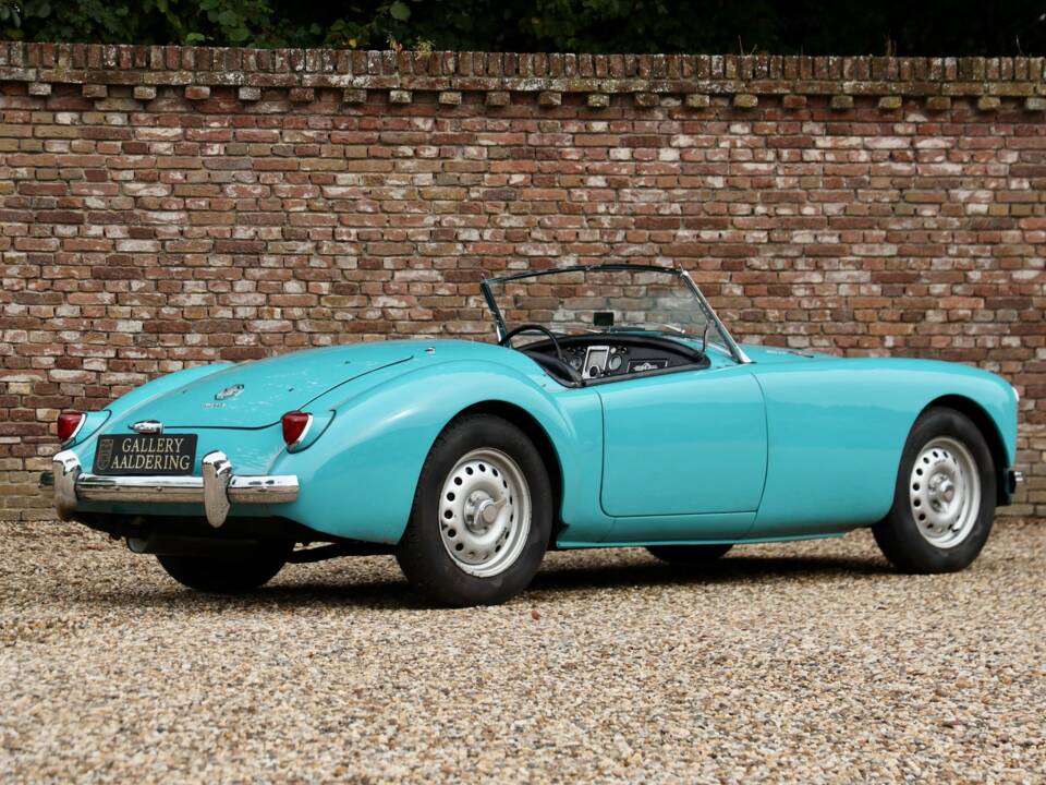 Imagen 46/50 de MG MGA Twin Cam (1959)