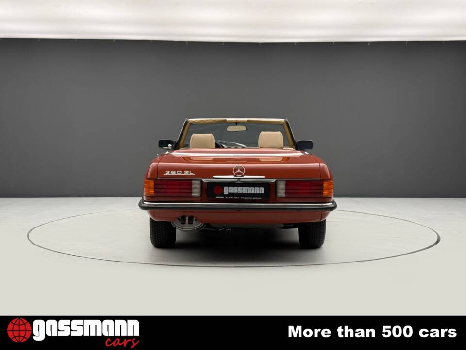 Image 8/15 de Mercedes-Benz 380 SL (1982)