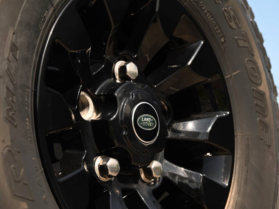 Image 35/70 of Land Rover Defender 90 TD4 (2007)