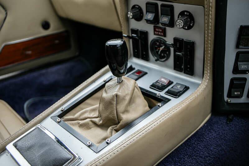 Image 16/42 of Lamborghini Espada 400 GT (1975)