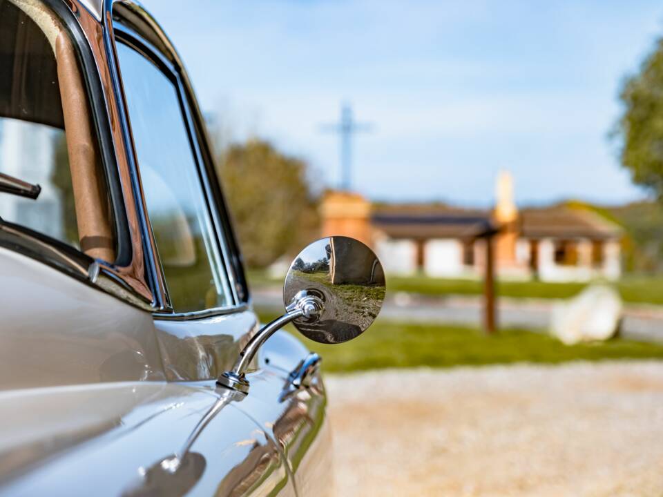Bild 24/100 von Jaguar XK 150 DHC (1959)