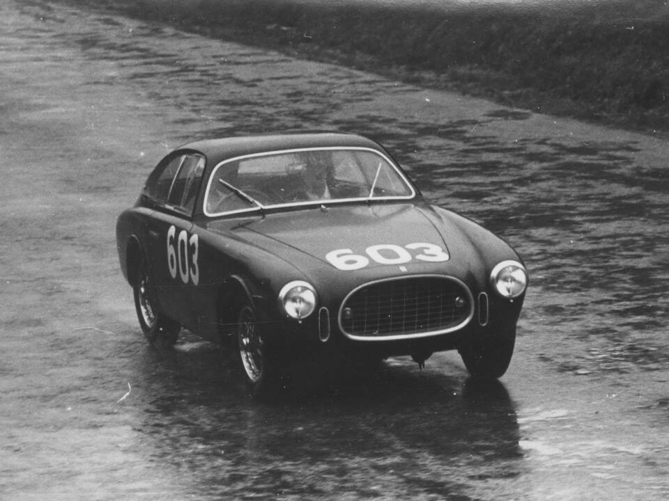Image 54/61 of Ferrari 225 S (1952)