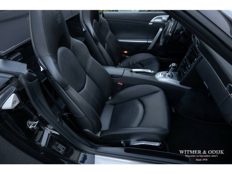 Image 5/37 of Porsche 911 Carrera 4S (2009)