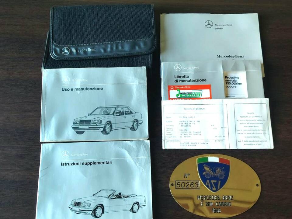 Afbeelding 40/40 van Mercedes-Benz E 200 (1996)