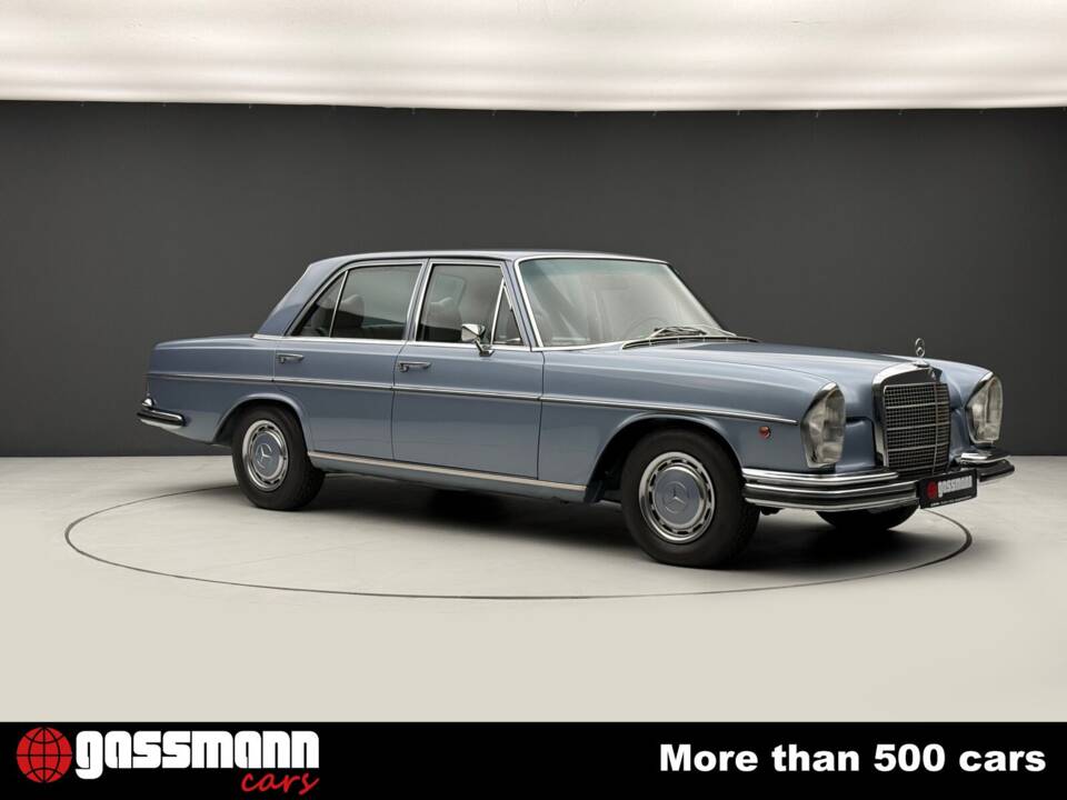 Image 3/15 of Mercedes-Benz 280 SE 3,5 (1971)