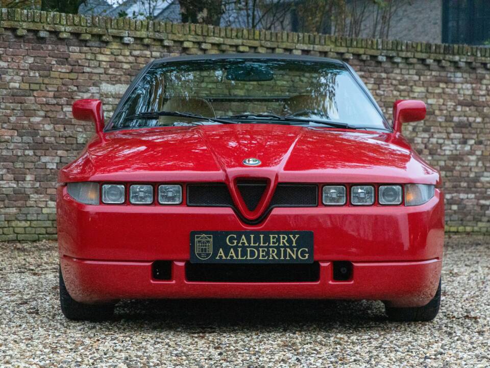 Image 20/50 of Alfa Romeo SZ (1991)