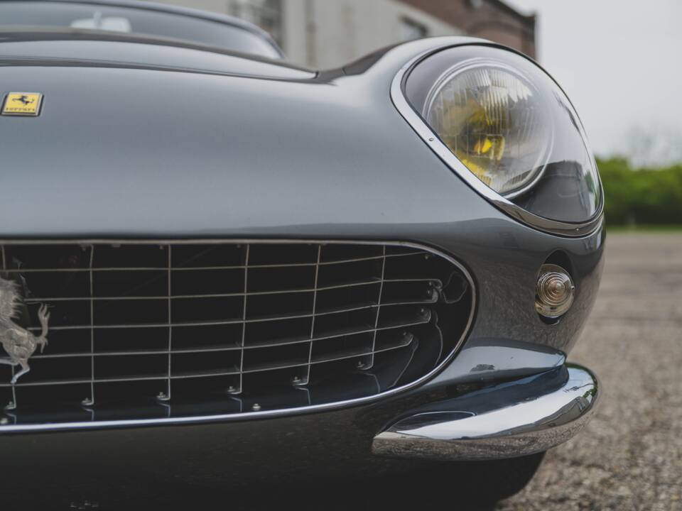 Image 29/79 of Ferrari 275 GTB/4 (1968)