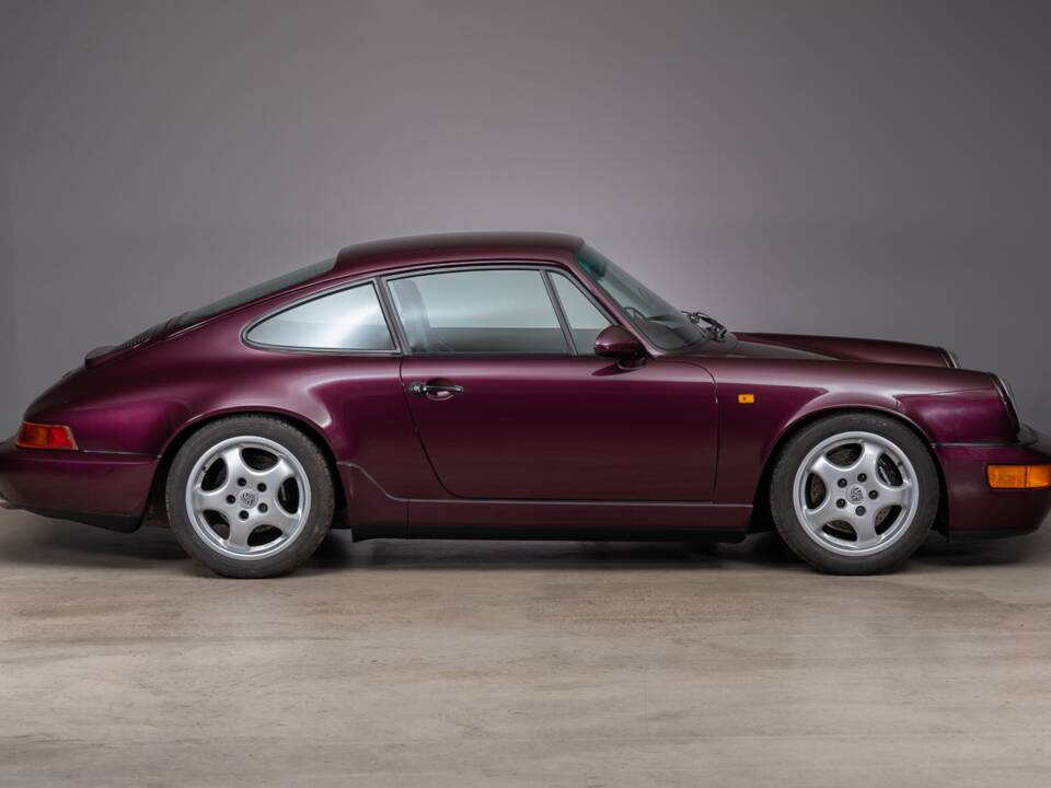 Image 7/31 de Porsche 911 Carrera RS (1992)