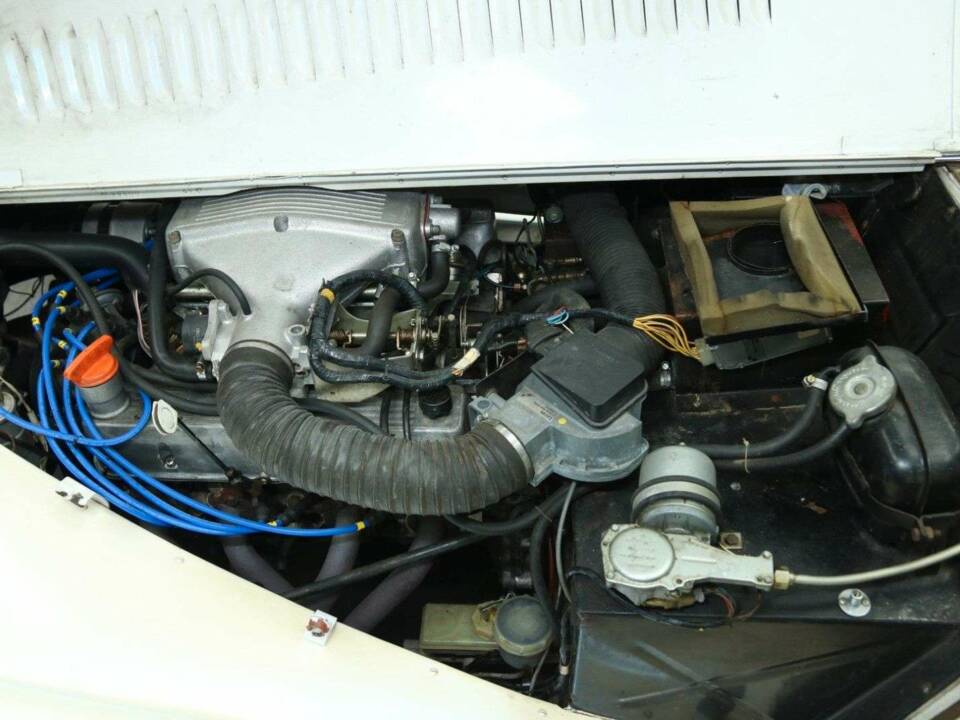 Bild 22/30 von Morgan Plus 8 Inj. (1987)