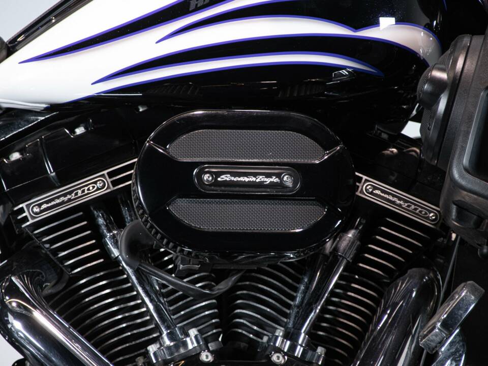 Bild 43/50 von Harley-Davidson DUMMY (2015)