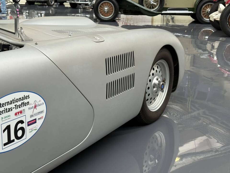 Image 11/24 of Veritas RS (1948)