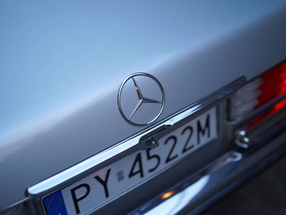 Bild 77/95 von Mercedes-Benz 450 SEL 6,9 (1976)