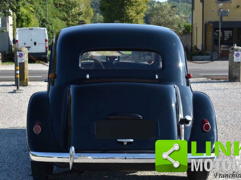 Image 8/10 de Citroën Traction Avant 11 B&#x2F;D (1955)