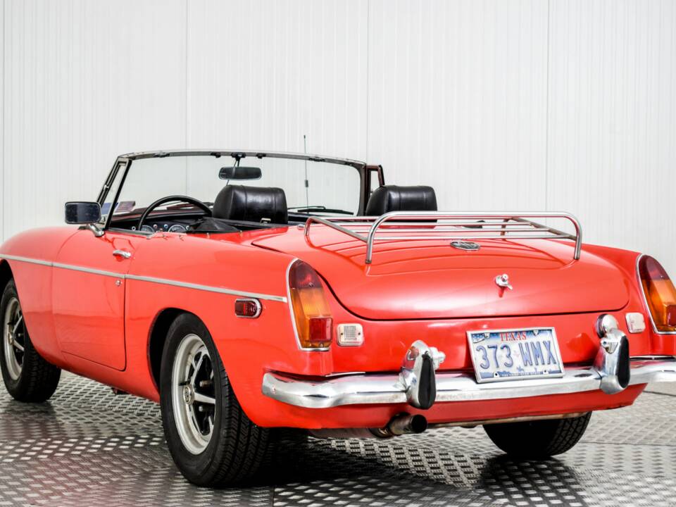 Bild 9/50 von MG MGB (1974)