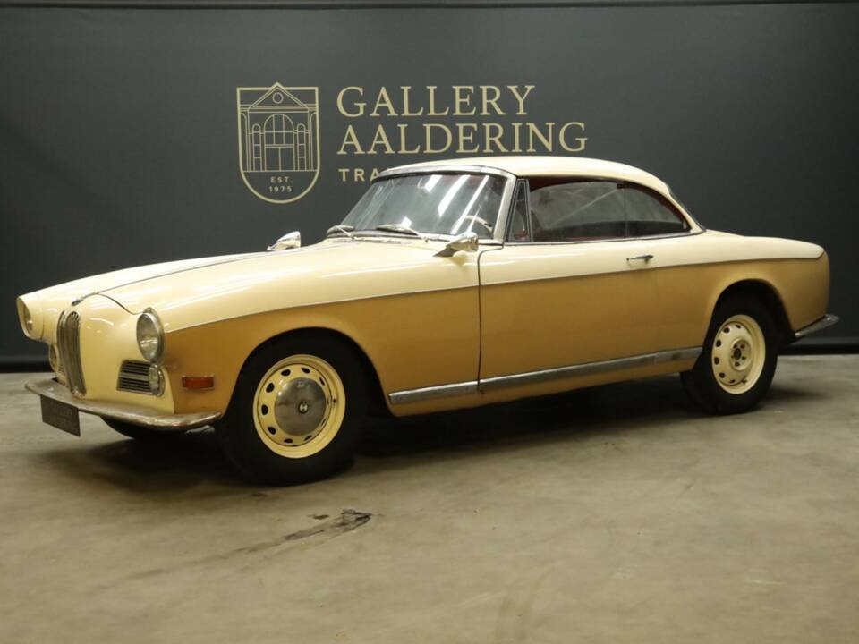 Immagine 6/50 di BMW 503 (1957)