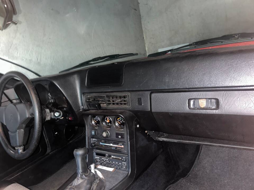 Image 25/42 de Porsche 924 (1984)