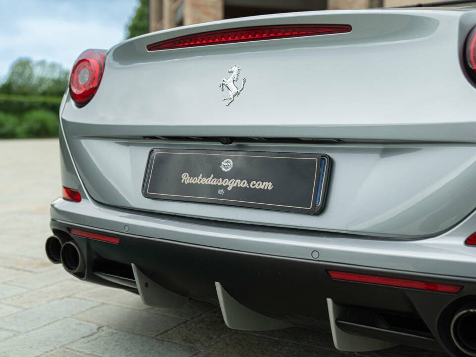 Bild 18/50 von Ferrari California T (2014)