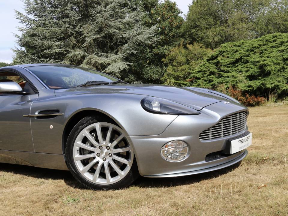 Bild 6/100 von Aston Martin V12 Vanquish (2003)