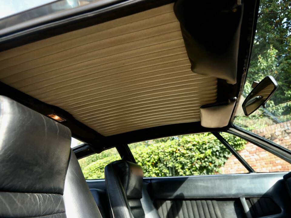 Image 37/50 of Maserati Khamsin (1976)