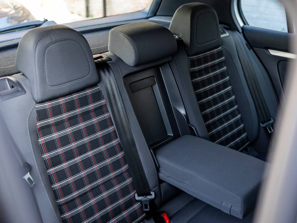 Bild 39/50 von Volkswagen Golf V GTI (2006)