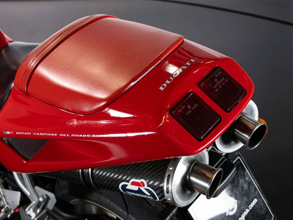 Image 45/50 of Ducati 748 S (1996)