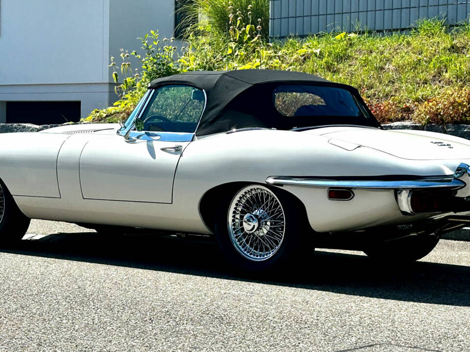 Afbeelding 3/10 van Jaguar E-Type (1969)