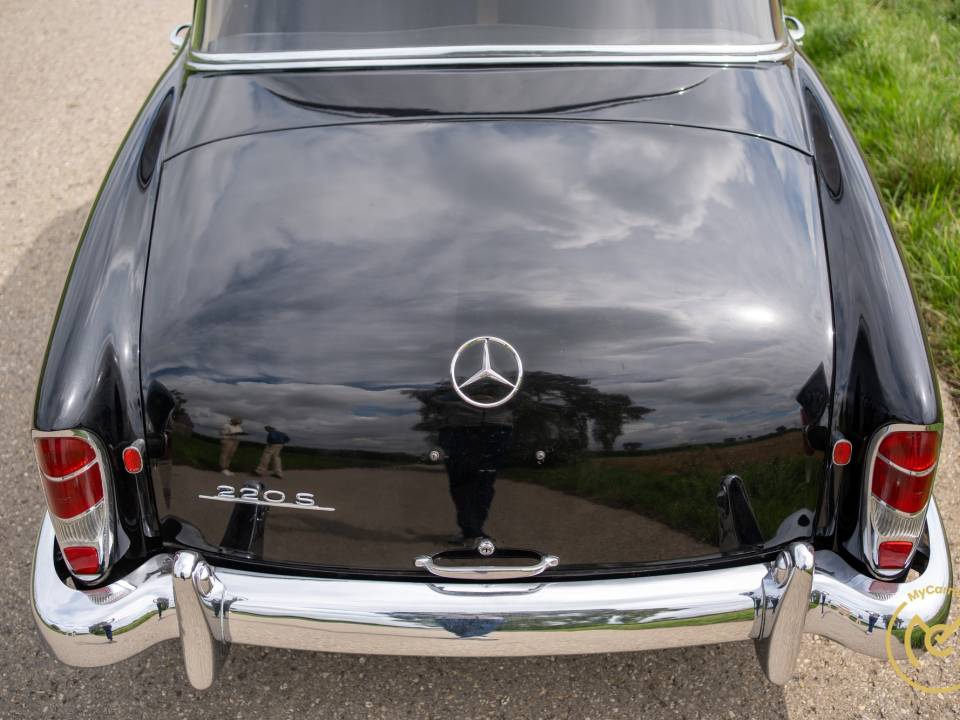 Afbeelding 9/20 van Mercedes-Benz 220 S (1958)