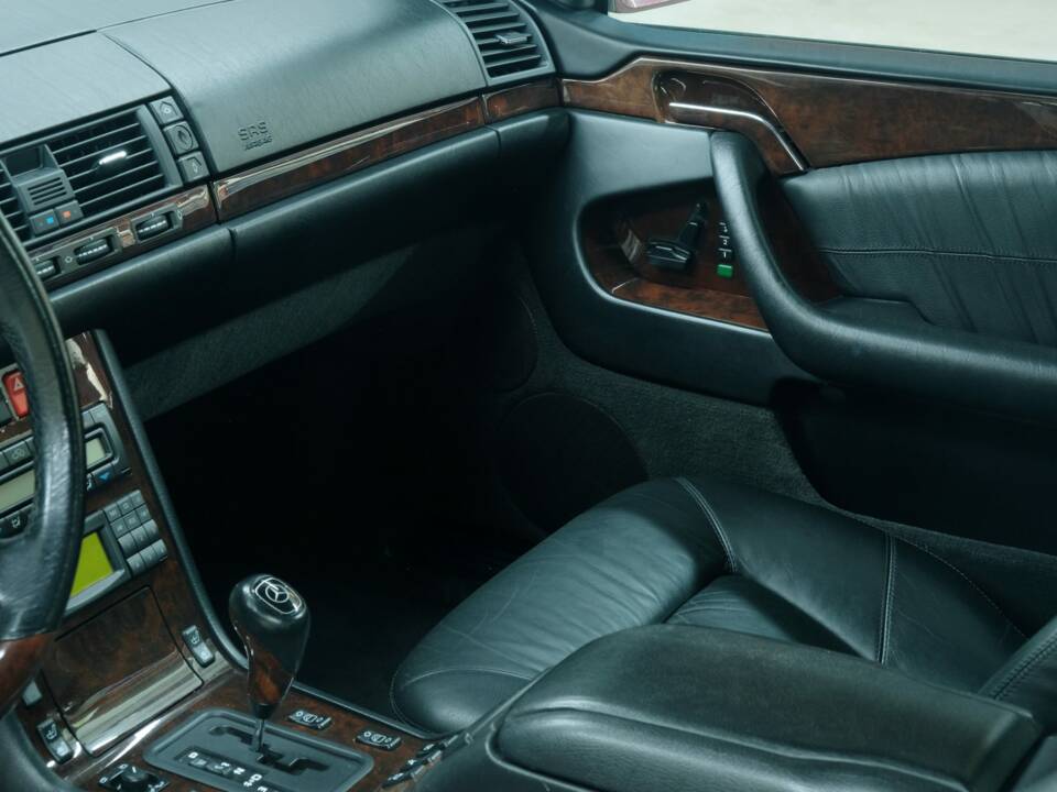Bild 47/50 von Mercedes-Benz CL 420 (1997)