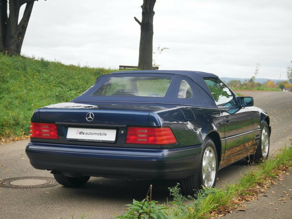 Bild 13/35 von Mercedes-Benz SL 320 (1996)