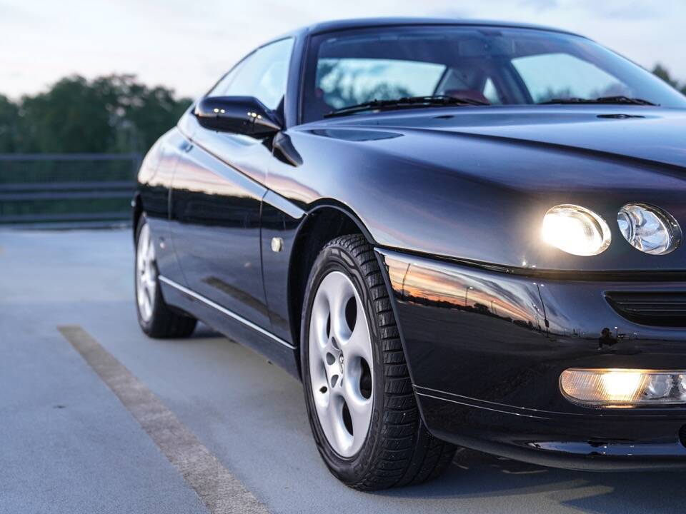 Imagen 53/90 de Alfa Romeo GTV 2.0 Twin Spark (1998)