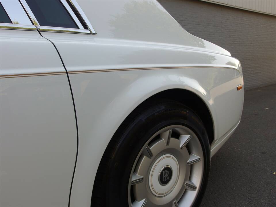Bild 27/98 von Rolls-Royce Phantom VII (2006)
