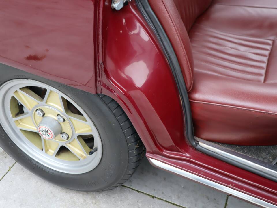 Image 32/50 of Alfa Romeo 1750 Berlina (1971)